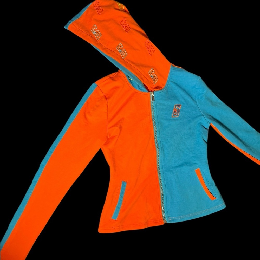 So Real | Gsuwoo Color Block Top in Orange/Blue/Yellow - Picture 12 of 15